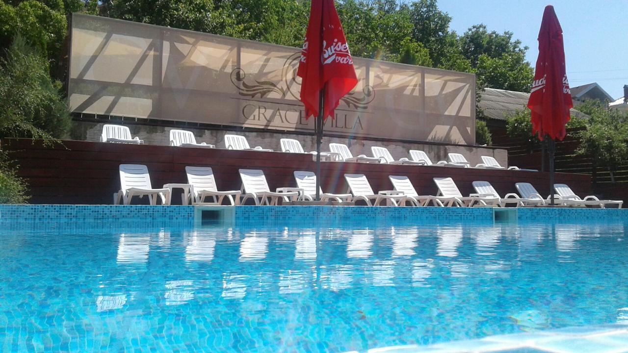 Grace Villa Codru エクステリア 写真